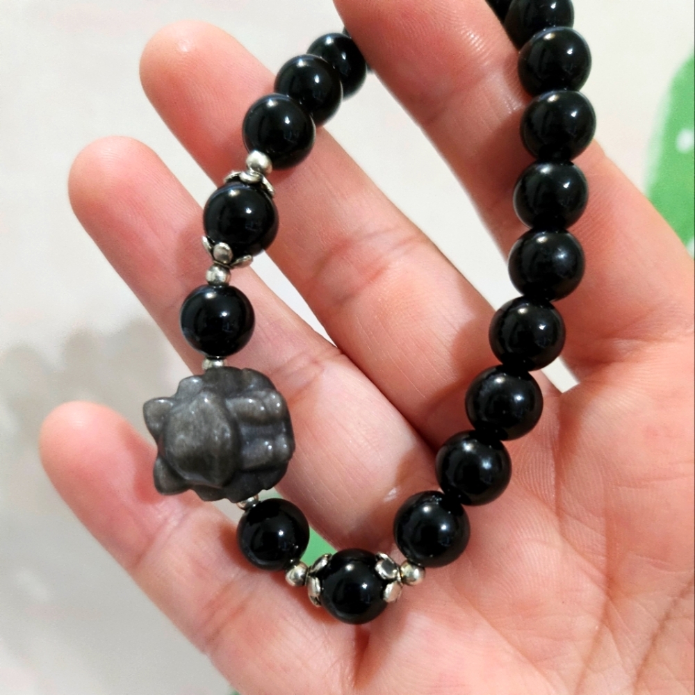 obsidian fox bracelet